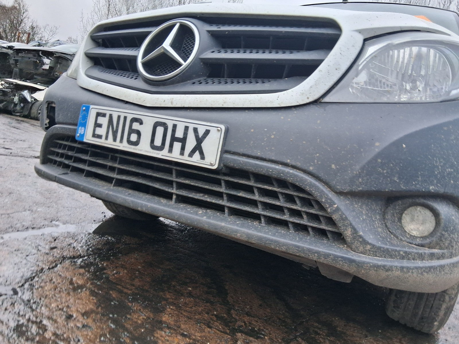 2016 MERCEDES CITAN W415 COMPLETE FRONT BUMPER WITH FRONT GRILLE BADGE GRILL