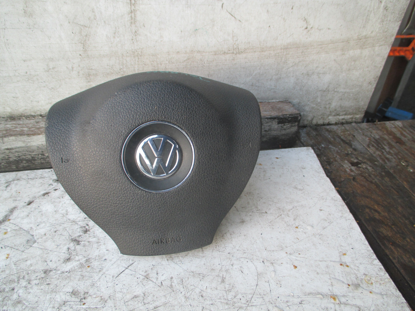 VW VOLKSWAGEN TOURAN MK6 GOLF 2012 DRIVER`S STEERING WHEEL 1T0880201R