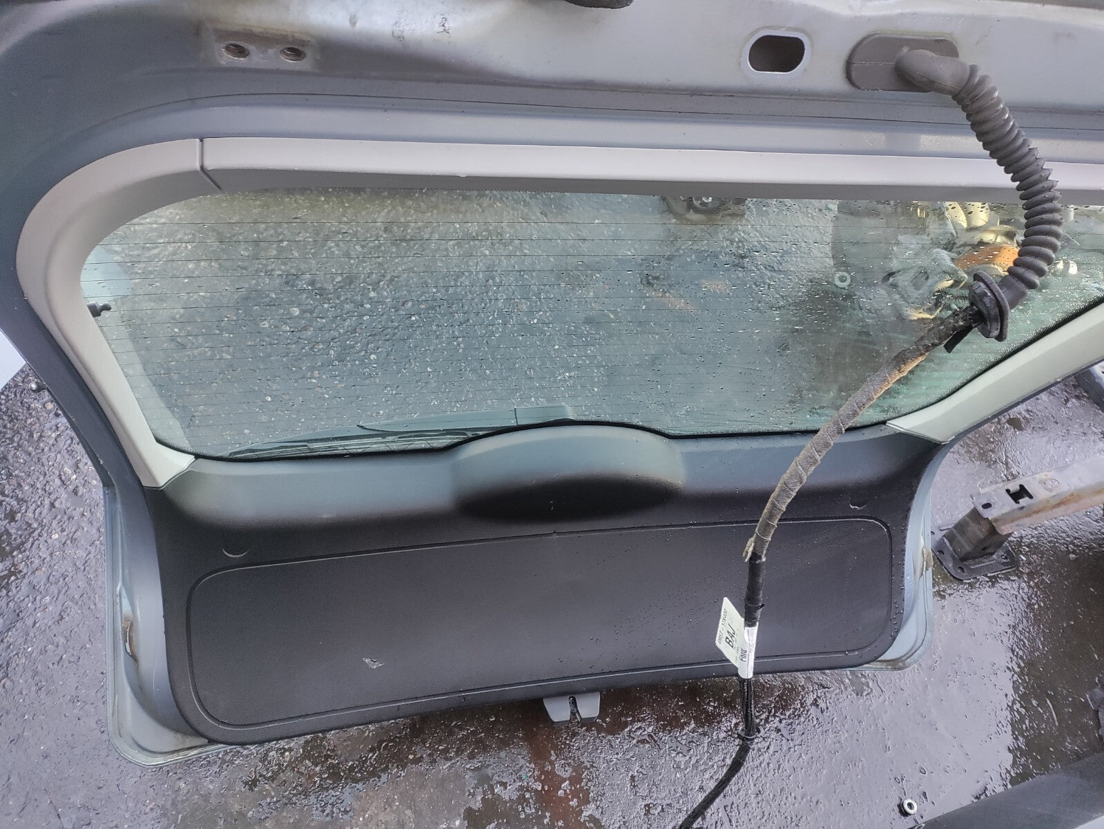 2007 FORD FOCUS MK2 HATCHBACK REAR COMPLETE TAILGATE BOOTLID BLUE