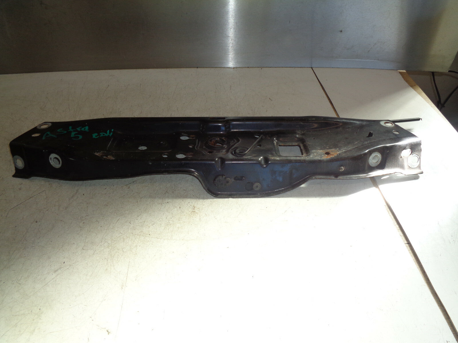 VAUXHALL ASTRA MK5 H ZAFIRA B FRONT CENTRE SLAM PANEL
