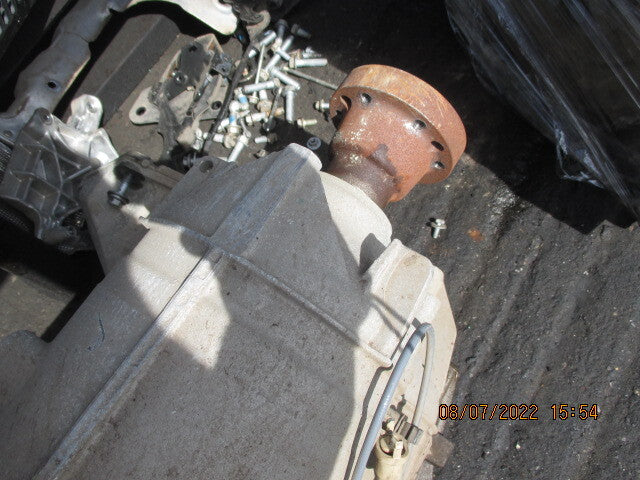 JAGUAR XF 2015 2.2 DIESEL AUTOMATIC GEARBOX WITH TORQUE CONVERTER CX237000DE