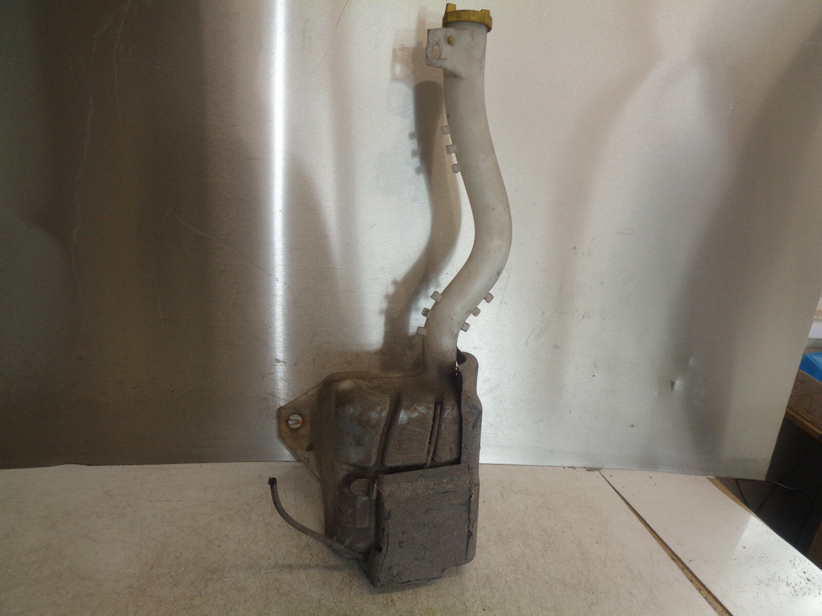 FORD TRANSIT 2003 MK6 FRONT WINDSCREEN WASHER BOTTLE RESERVOIR YC1513D018AA