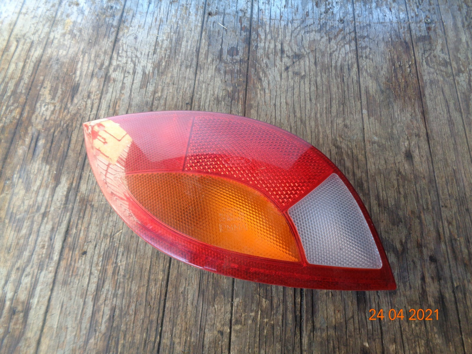 FORD KA MK1 2001 NSR PASSENGER SIDE REAR BRAKE TAIL LIGHT CUSTER ASSEMBLY