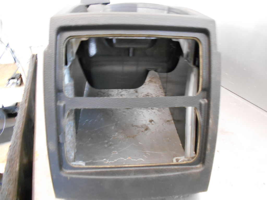 BMW 520D E61 2005 CENTRE CONSOLE BLACK 727584