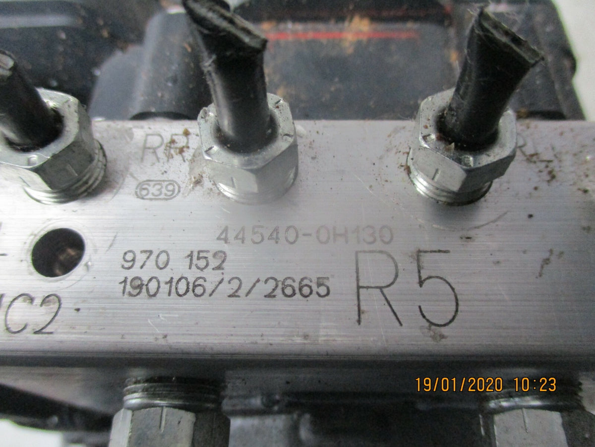 TOYOTA AYGO 2019 ABS BRAKE PUMP MOTOR CONTROLLER MODULE 2265106455 44540-0H130