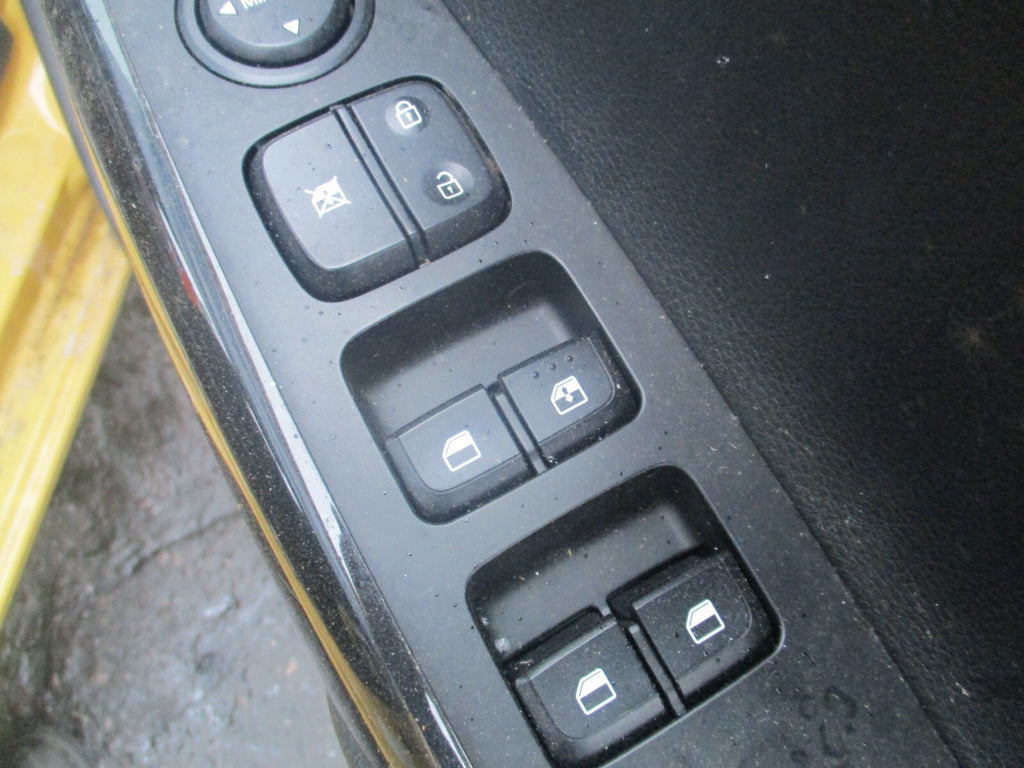 2023 KIA PICANTO MK3 JA OSF DRIVER SIDE FRONT POWERFOLD WINDOW CONTROL SWITCH