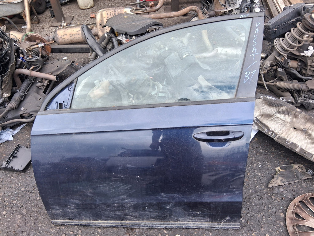 2014 VW VOLKSWAGEN PASSAT B7 SALOON NSF PASSENGER SIDE FRONT LEFT BARE DOOR BLUE