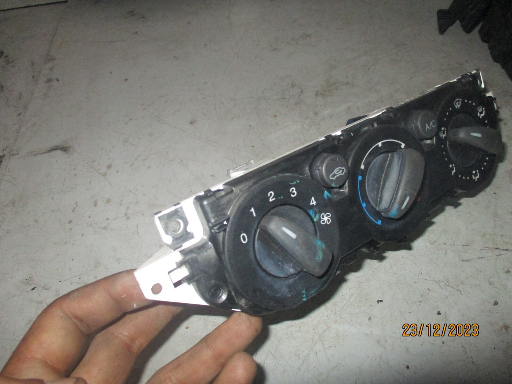FORD FOCUS MK2 2010 HEATER AC CLIMATE CONTROL SWITCH PANEL