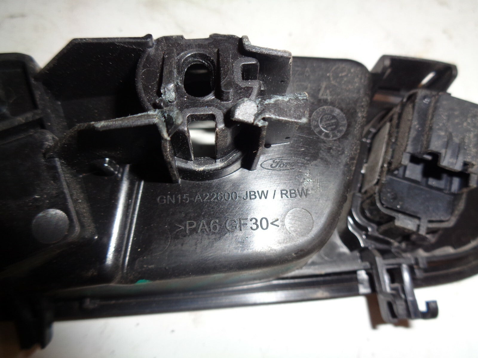 FORD ECOSPORT 2019 5DR OSF DRIVER FRONT DOOR INTERIOR HANDLE FRAME