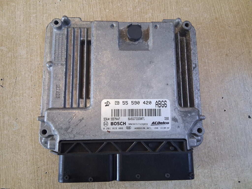 2015 VAUXHALL ASTRA J 2.0 DIESEL ECU ENGINE CONTROL MODULE 55590420