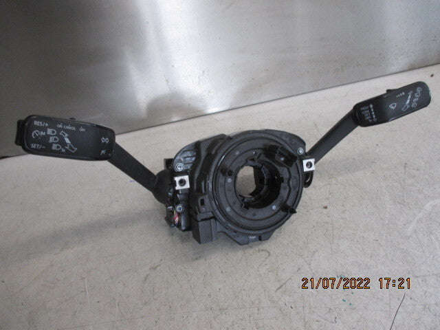 SKODA FABIA MK3 2021 WIPER INDICATOR STALK SWITCH SQUIB 2Q0953502A
