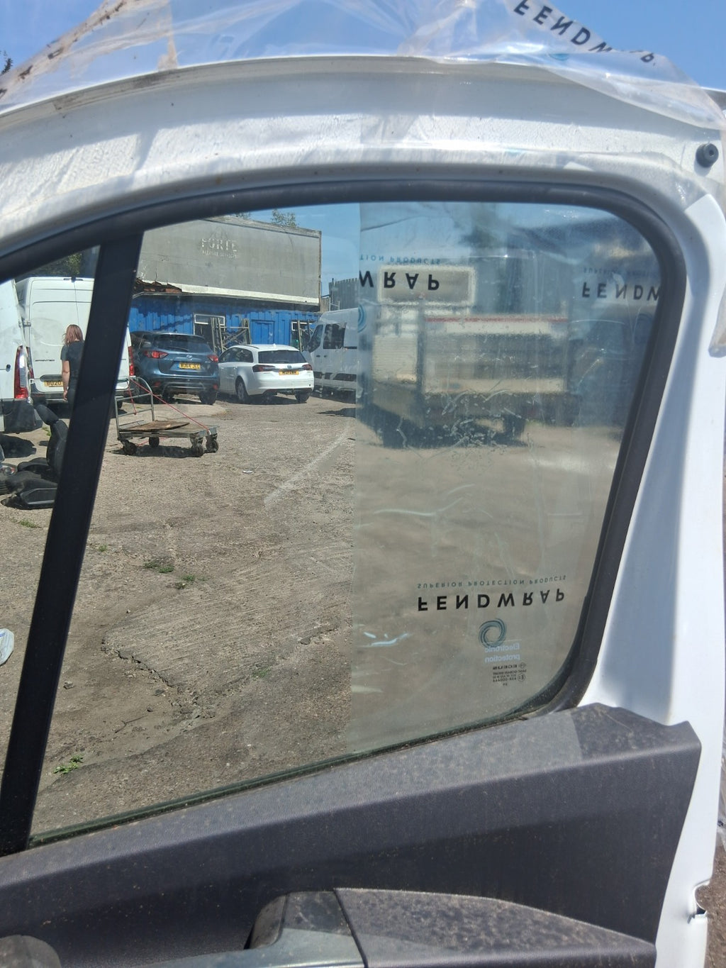 2025 RENAULT TRAFIC X82 MK3 OSF DRIVER SIDE FRONT RIGHT WINDOW GLASS