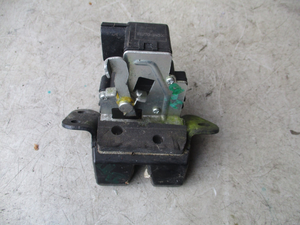 2015 HYUNDAI IX35 REAR TAILGATE BOOTLID BOOT LOCK MECHANISM 812301H300