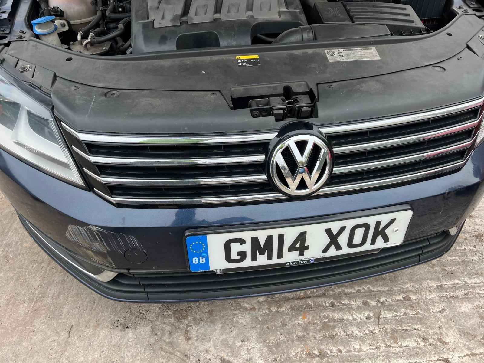 2014 VW VOLKSWAGEN PASSAT B7 SALOON 2.0 DIESEL COMPLETE ENGINE CFFB