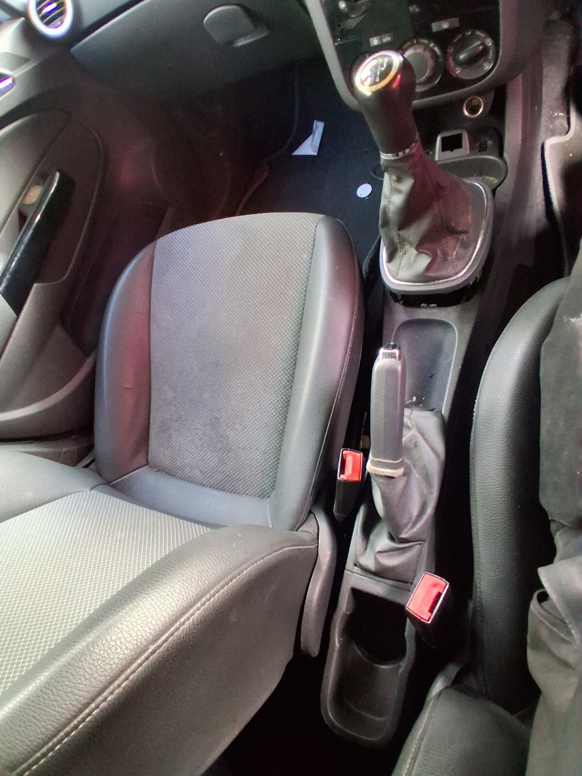2009 VAUXHALL CORSA D CENTRE CONSOLE SURROUND TRIM PANEL COVER