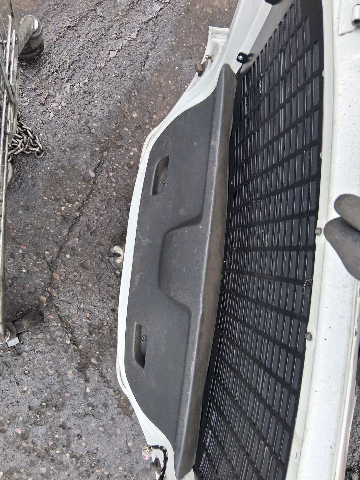 2009 VAUXHALL CORSA D REAR BOOTLID TAILGATE COMPLETE WHITE