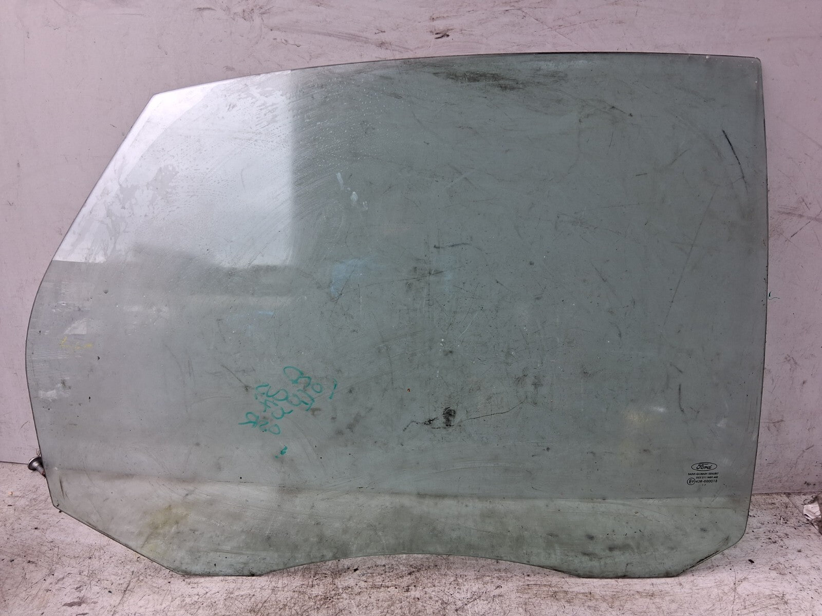 2007 FORD FOCUS MK2 OSR DRIVER SIDE BACK WINDOW GLASS REAR RIGHT SIDE 43R000015