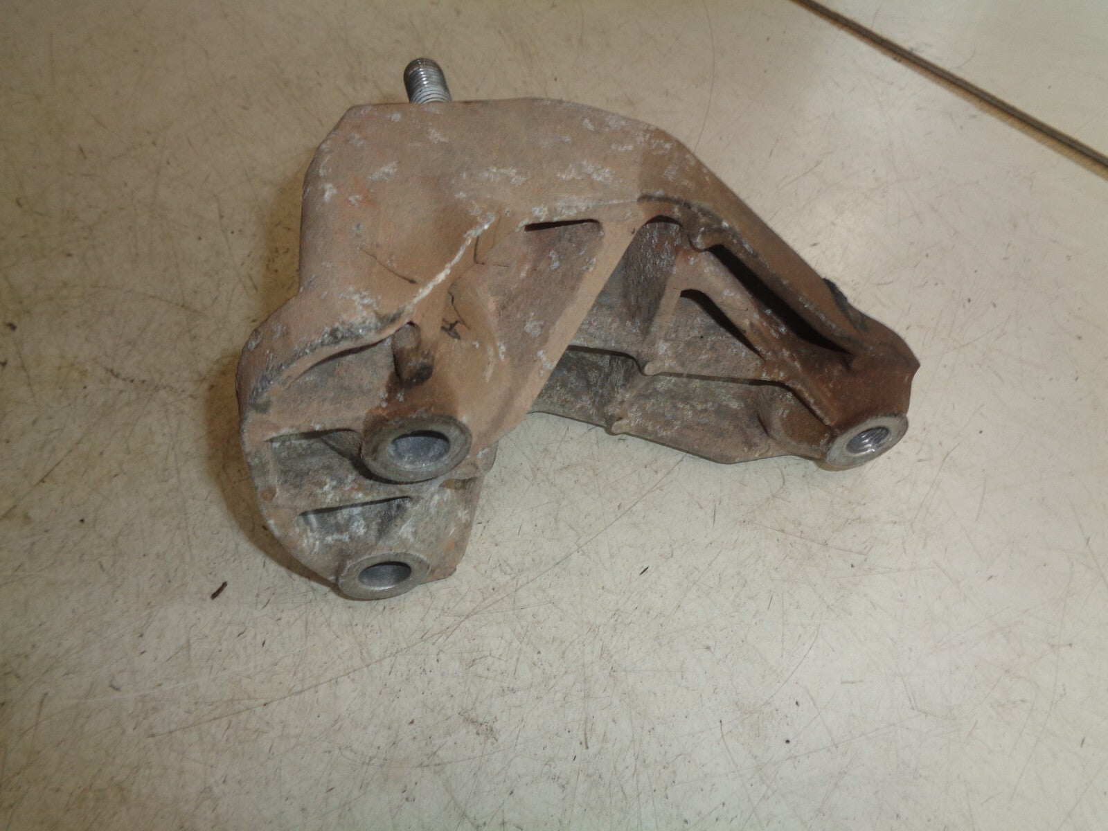 FORD FIESTA MK7 2012 NS PASSENGER SIDE LEFT ENGINE MOUNT 8V517M125AB