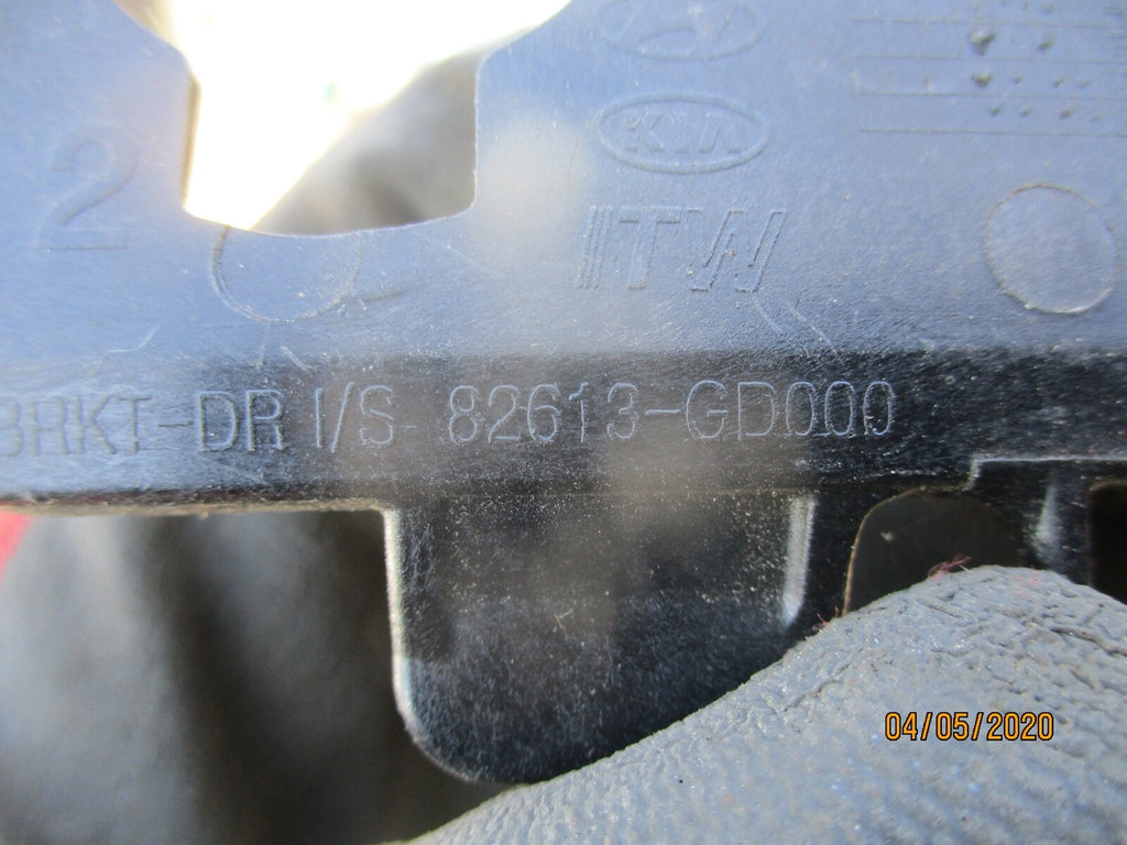 HYUNDAI I30 GD (MK2) PASSENGER NEAR SIDE DOOR HANDLE INTERIOR 82613GD000