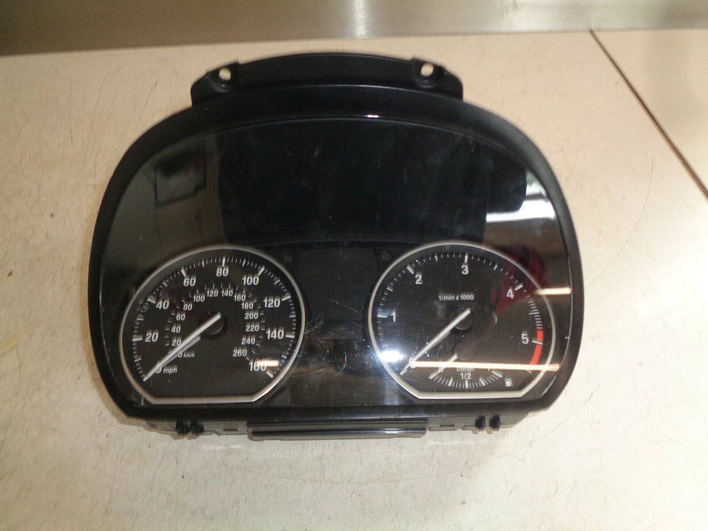 BMW 1 SERIES E82 E88 E81 MANUAL DIESEL SPEEDOMETER INSTRUMENT CLUSTER 922095201