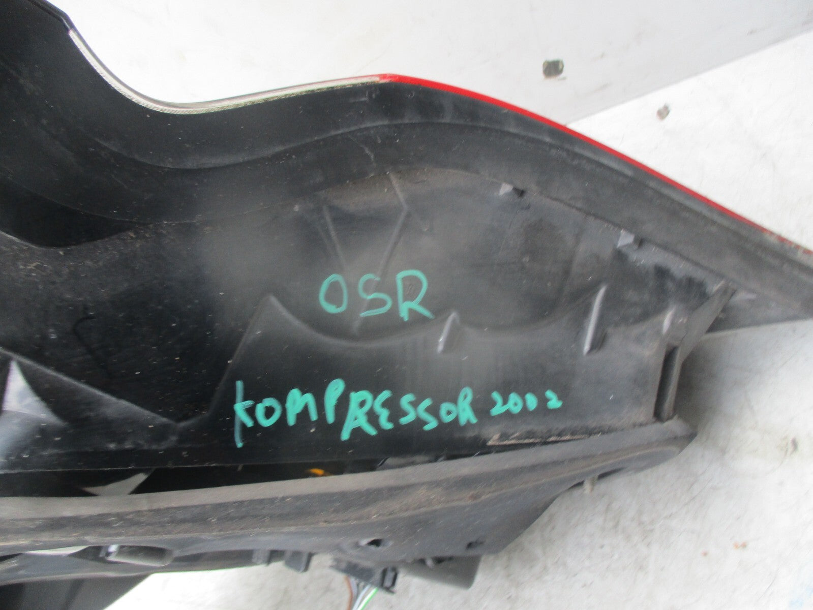 2002 MERCEDES C CLASS COUPE CL203 OSR DRIVER REAR TAIL LIGHT TAIL LAMP 15163100
