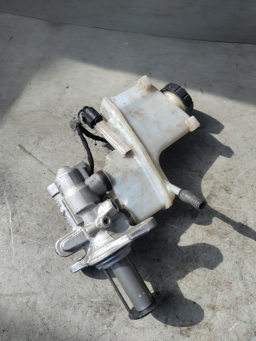 VW VOLKSWAGEN GOLF MK7 2017 BRAKE MASTER CYLINDER 502611301G