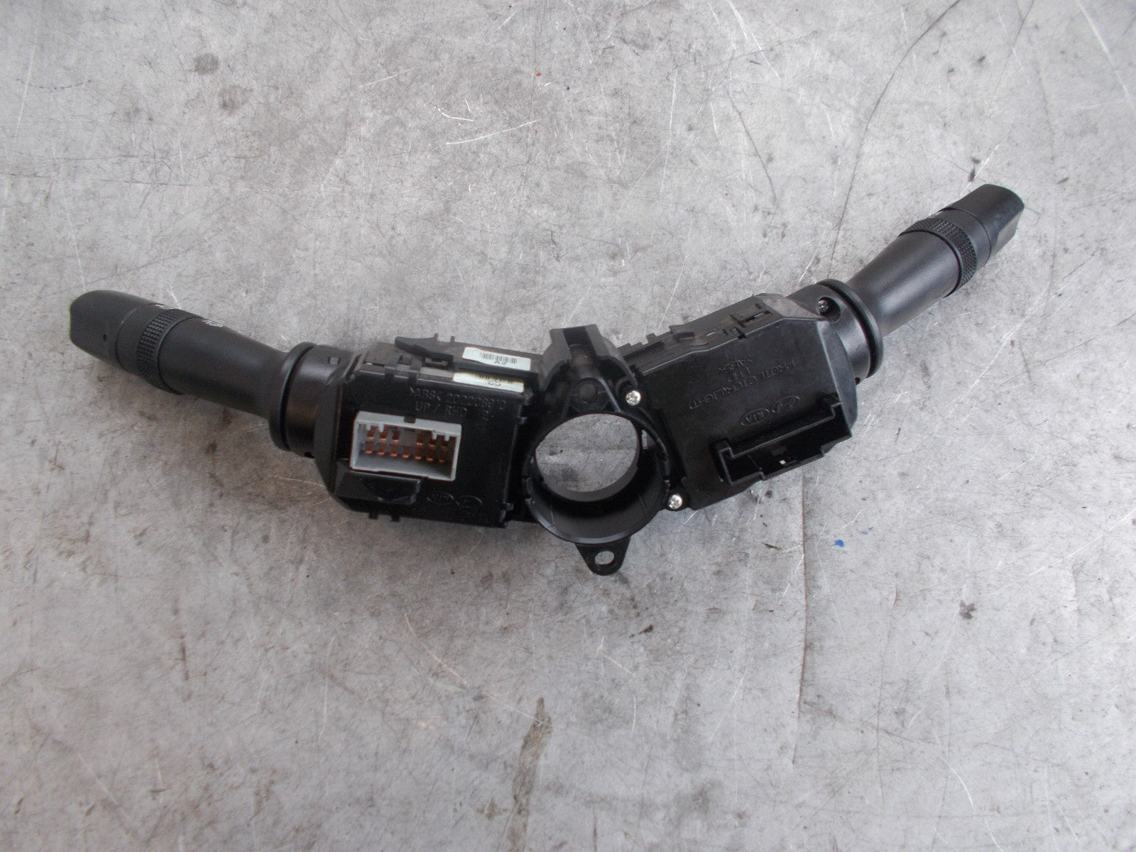 KIA RIO UB 2015 MK2 HEADLIGHT WIPER STALKS 202008910