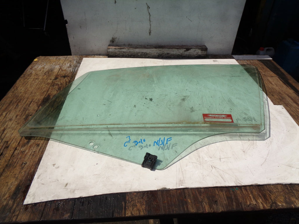 CITROEN C3 MK2 2010 NEAR PASSENGER SIDE FRONT WINDOW GLASS
