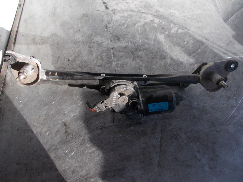 KIA RIO MK2 2008 FRONT WINDSCREEN WIPER MOTOR LINKAGE 981101G900