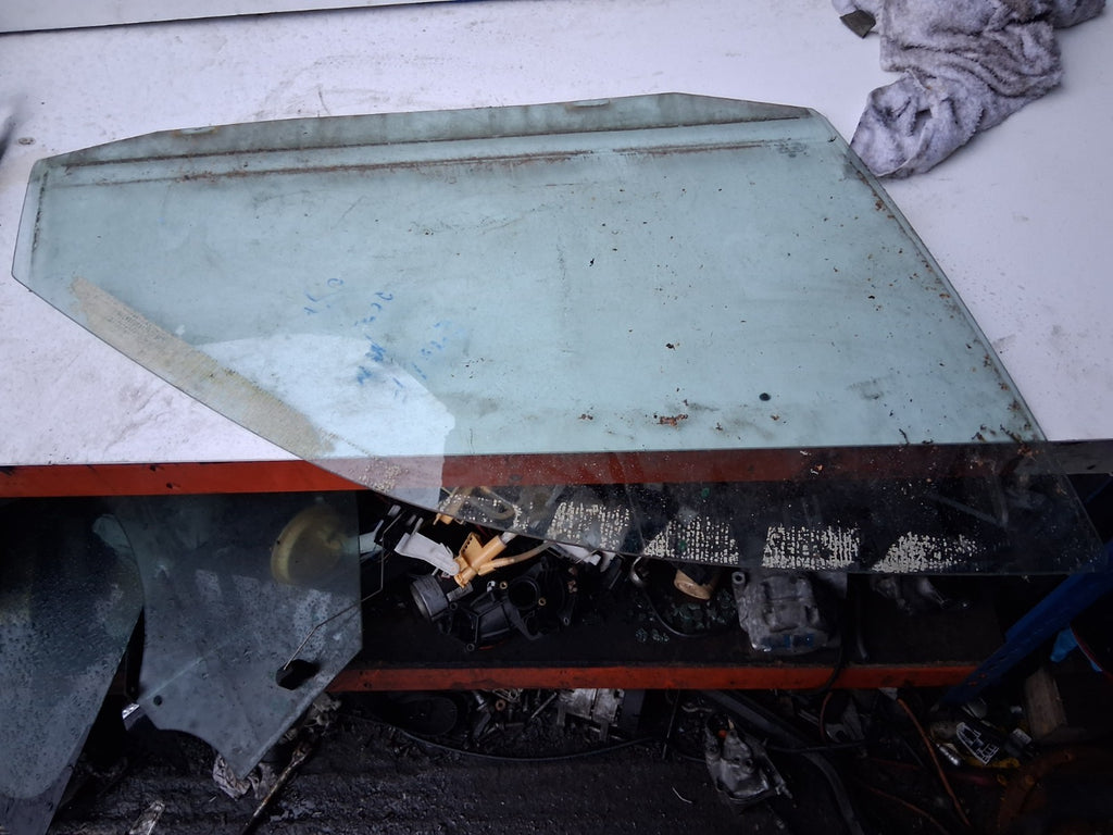2001 VOLKSWAGEN GOLF MK4 OSF DRIVER SIDE FRONT RIGHT WINDOW GLASS