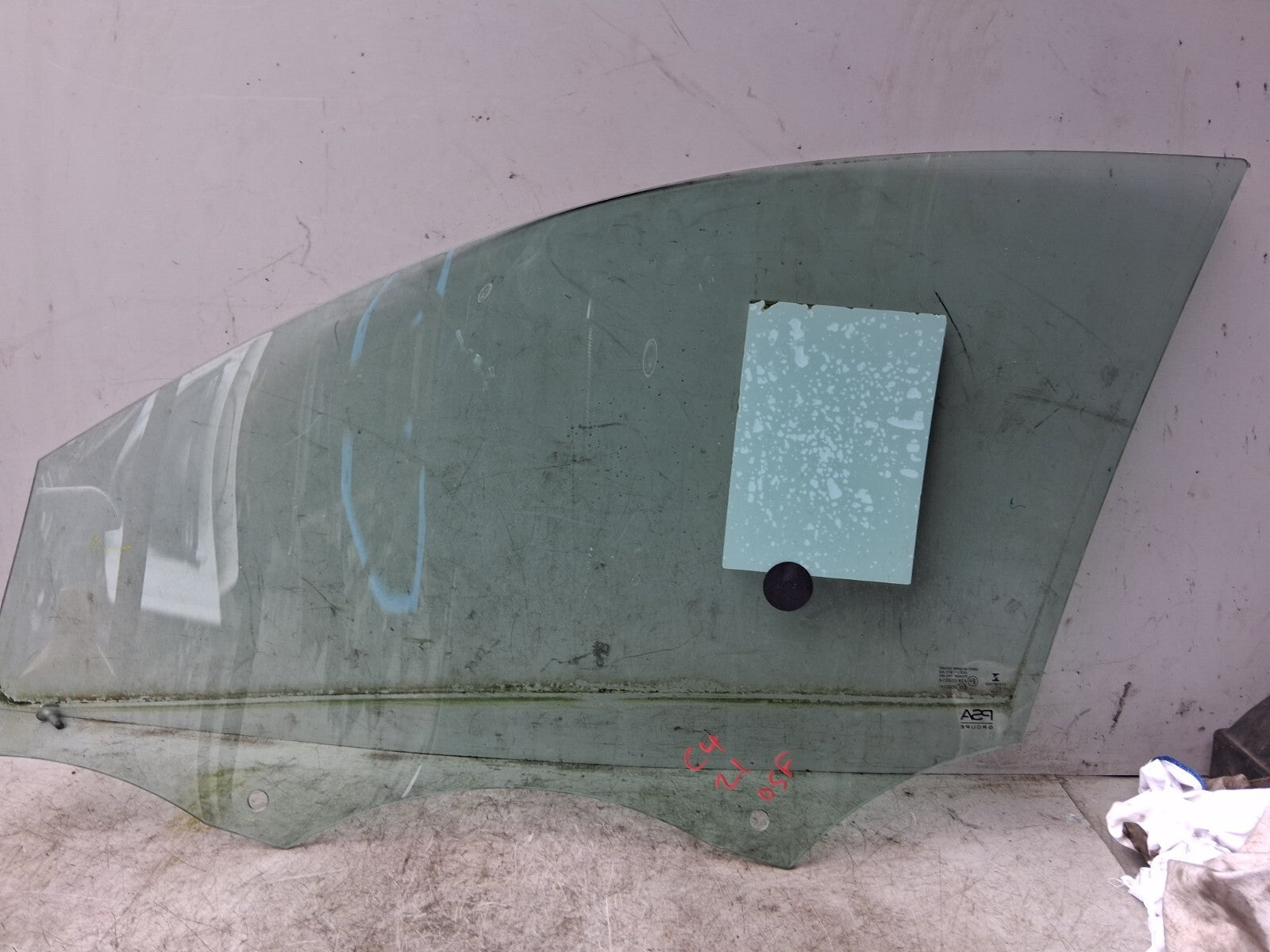 CITROEN C4 MK3 2021 OSF DRIVER SIDE FRONT WINDOW GLASS RIGHT SIDE 43R000016