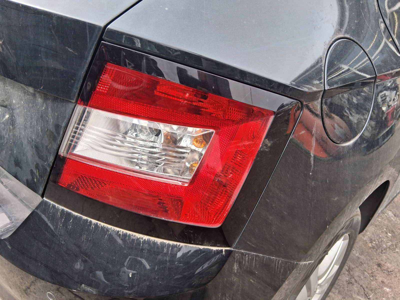 2020 SKODA FABIA MK3 NJ HATCHBACK OSR DRIVER SIDE REAR RIGHT TAIL LIGHT