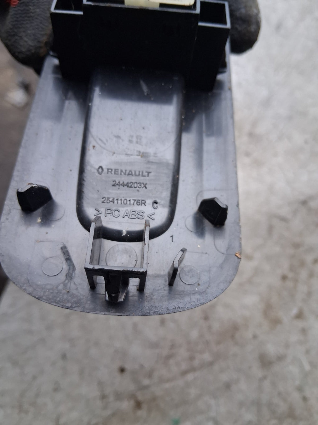 2020 RENAULT MASTER MK3 NSF PASSENGER SIDE FRONT LEFT WINDOW SWITCH 254110176R