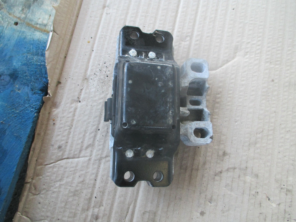 VW VOLKSWAGEN GOLF MK6 2012 NSF PASSENGER SIDE ENGINE GEARBOX MOUNT 1K0199555