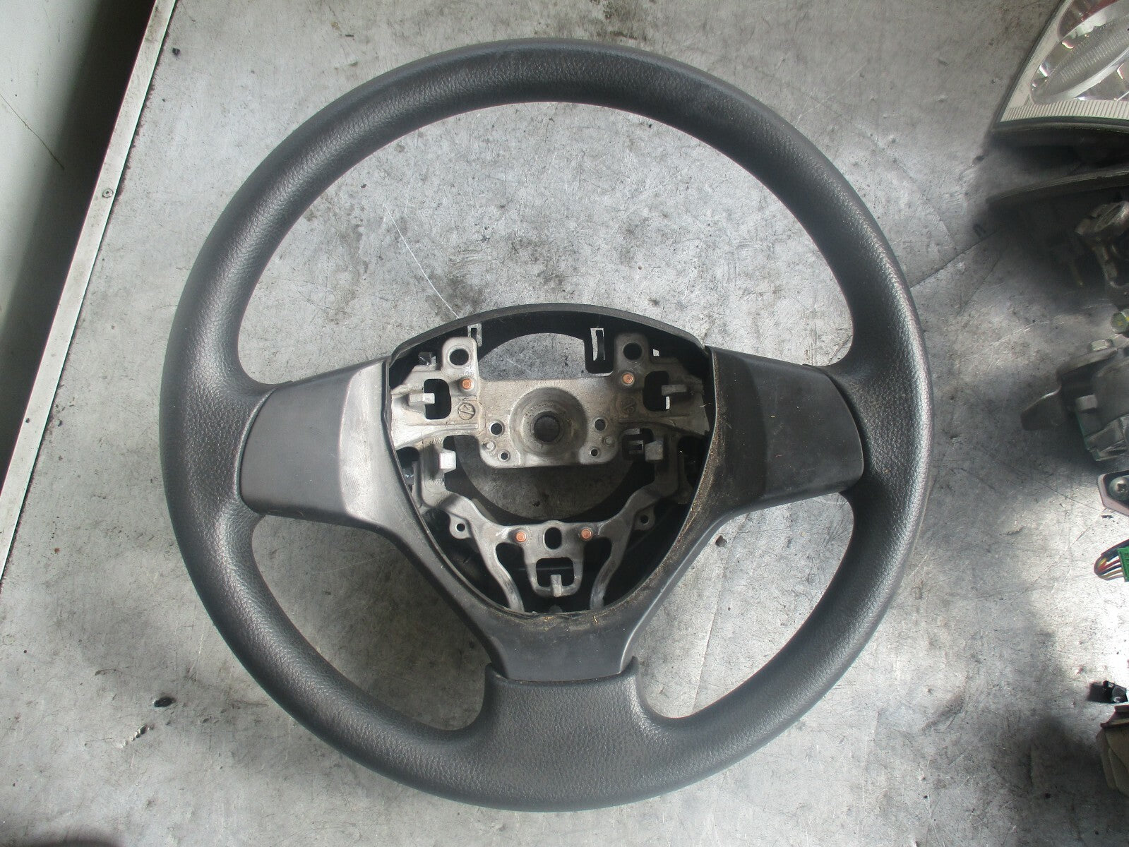 SUZUKI CELEREIO LF (MK1) STEERING WHEEL BLACK 84M105PK