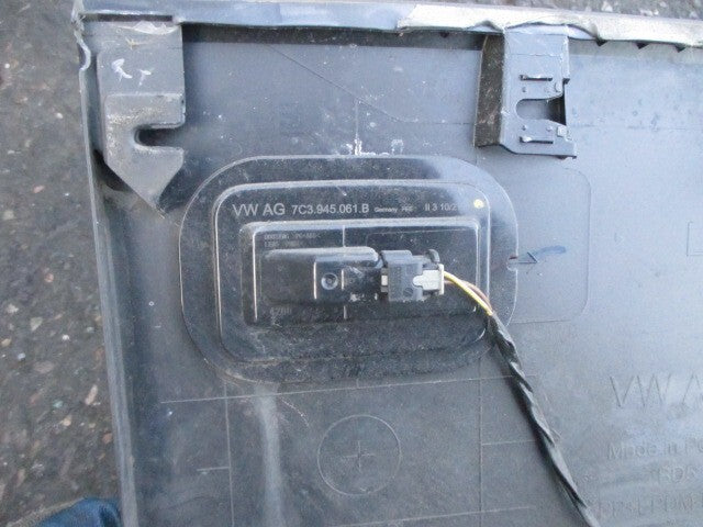 VOLKSWAGEN 2021 CRAFTER NSF PASSENGER SIDE FRONT LEFT TRIM MOULDING 7C3945061