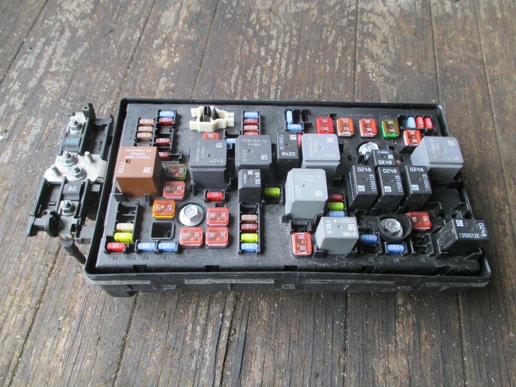 VAUXHALL INSIGNIA 2013 2.0 CDTI FUSE BOX BODY CONTROL RELAY UNIT 22933570