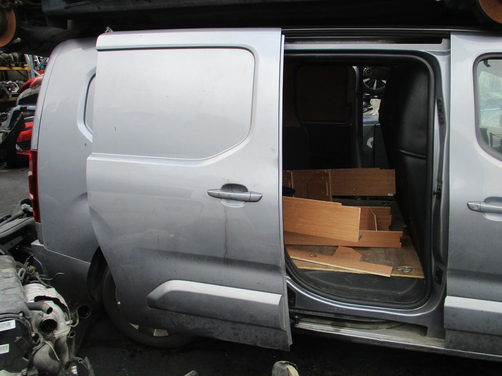 2019 VAUXHALL COMBO E MK4 OS DRIVER SIDE SLIDING BARE DOOR GREY MET KCA