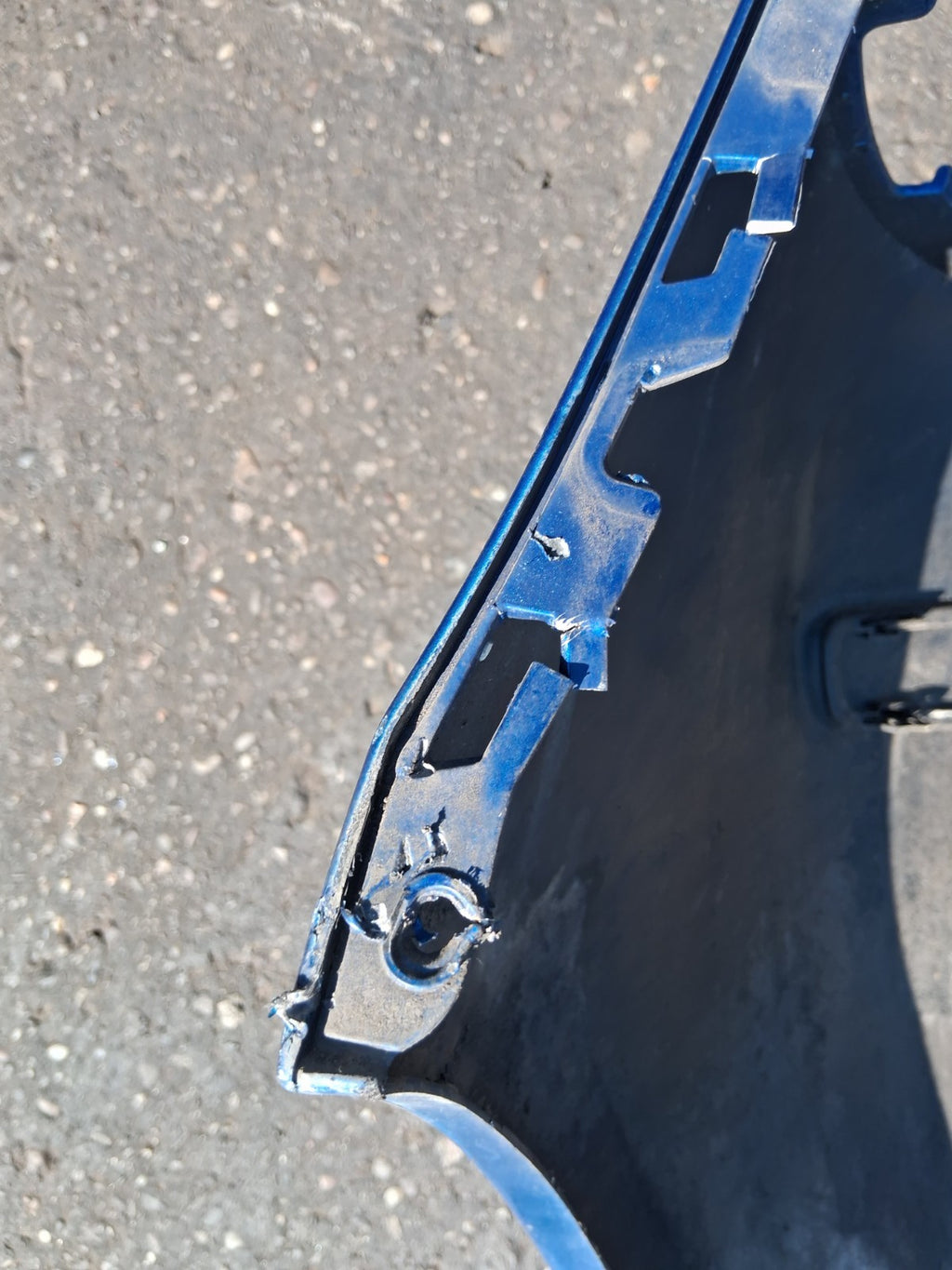 2008 RENAULT CLIO MK3 COMPLETE REAR BUMPER BLUE