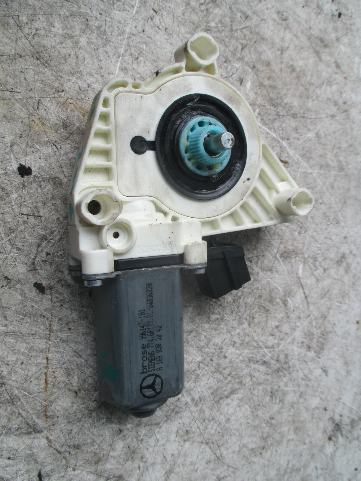 MERCEDES BENZ A CLASS W169 2006 NSR PASSENGER SIDE REAR WINDOW MOTOR A1698202042