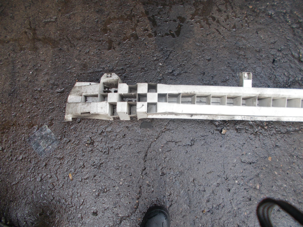 RENAULT CLIO (MK3) REAR BUMPER REINFORCER 8200467197