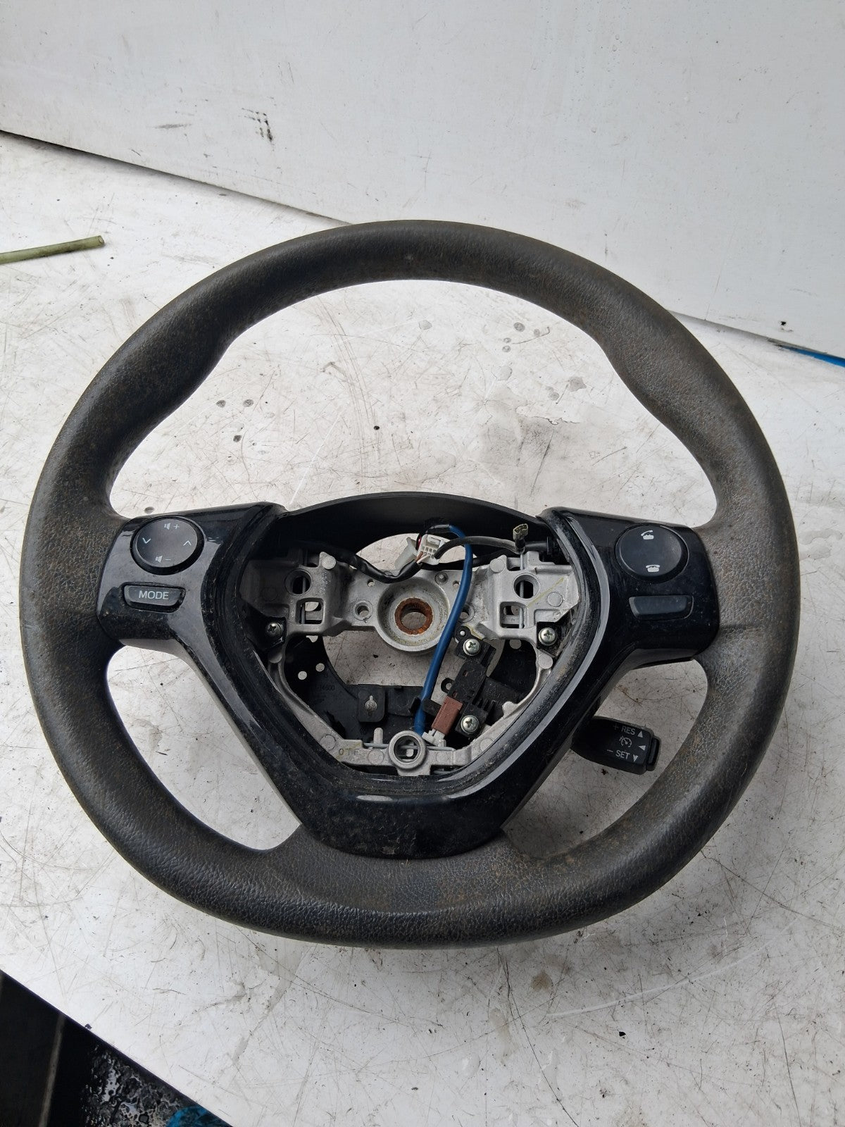 2020 TOYOTA AYGO MK2 3 SPOKE MULTIFUNCTION LEATHER STEERING WHEEL 451000H050