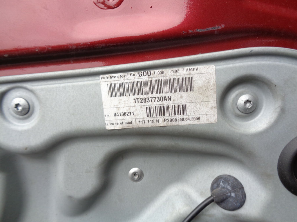 VW VOLKSWAGEN TOURAN MK1 2006 DRIVER SIDE COMPLETE DOOR RED