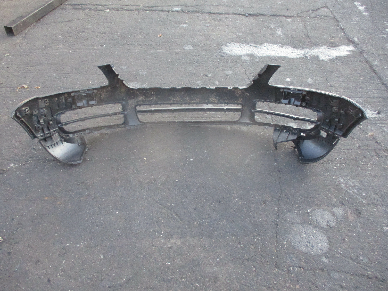 VOLKSWAGEN TOUAREG 2002 - 2007 FRONT BARE BUMPER BLACK PLASTIC