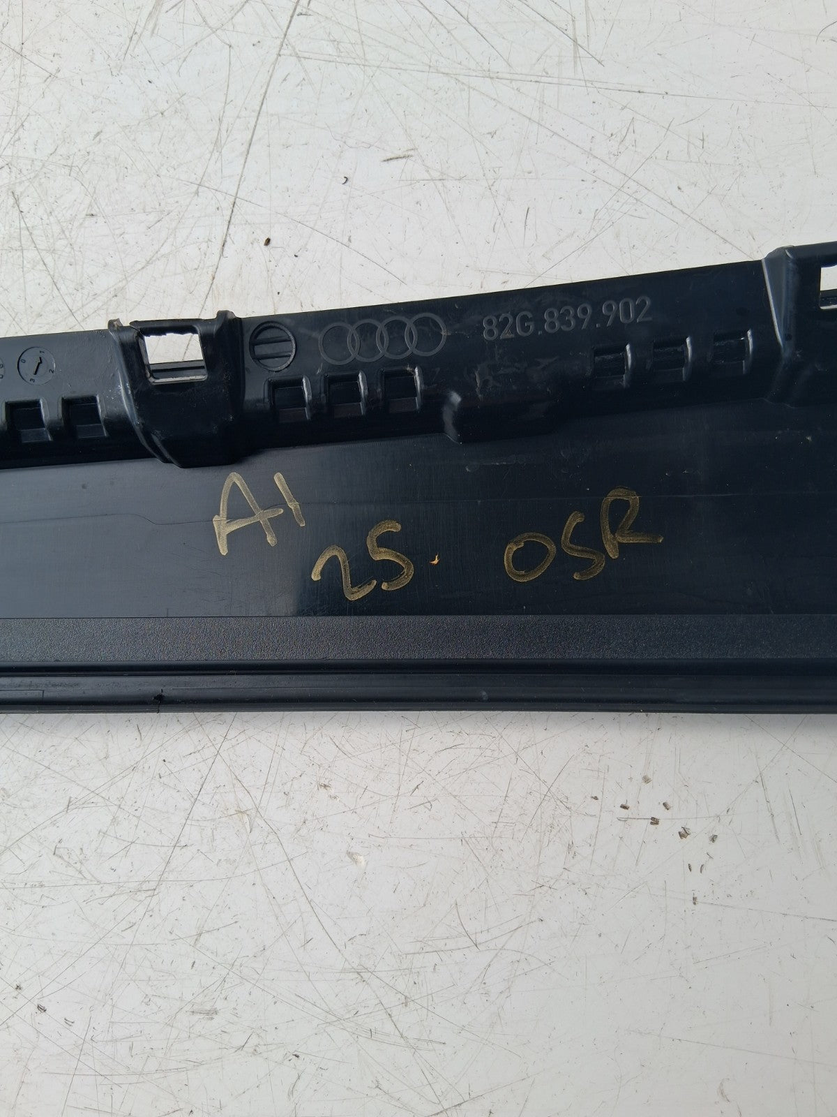 2025 AUDI A1 S LINE OSF OFF RIGHT DRIVER SIDE OUTER PILLAR TRIM 82G839902