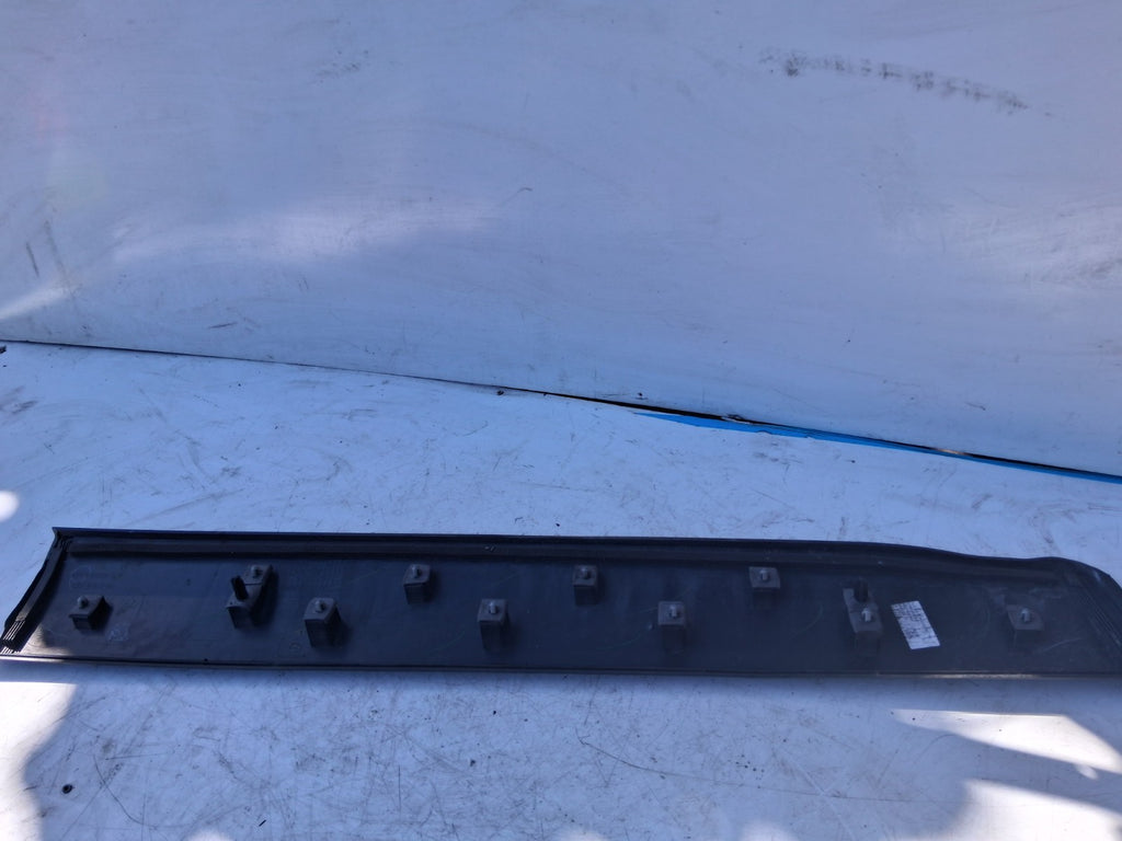2021 FORD ECOSPORT 71 NSF NEAR LEFT FRONT DOOR STRIP MOULD / TRIM GN15N20848AAW
