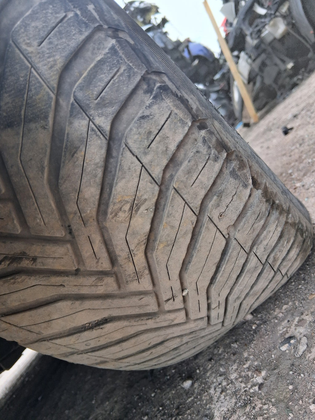 2019 FIAT 500L HATCH 16 INCH SINGLE ALLOY WHEEL WITH TYRE 205/55R16 REF 3