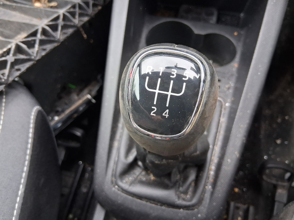 2019 SKODA FABIA MK3 NJ MANUAL GEAR STICK GEAR SHIFTER GEAR LEVER