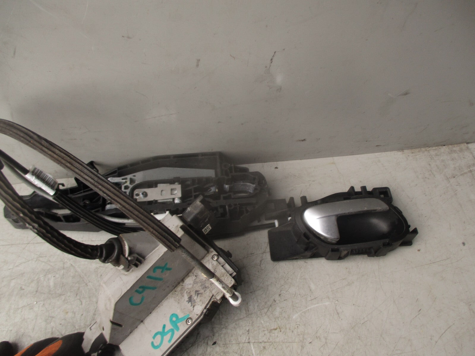 2017 CITROEN C4 MK2 OSR DRIVER SIDE REAR RIGHT DOOR LOCK MECHANISM