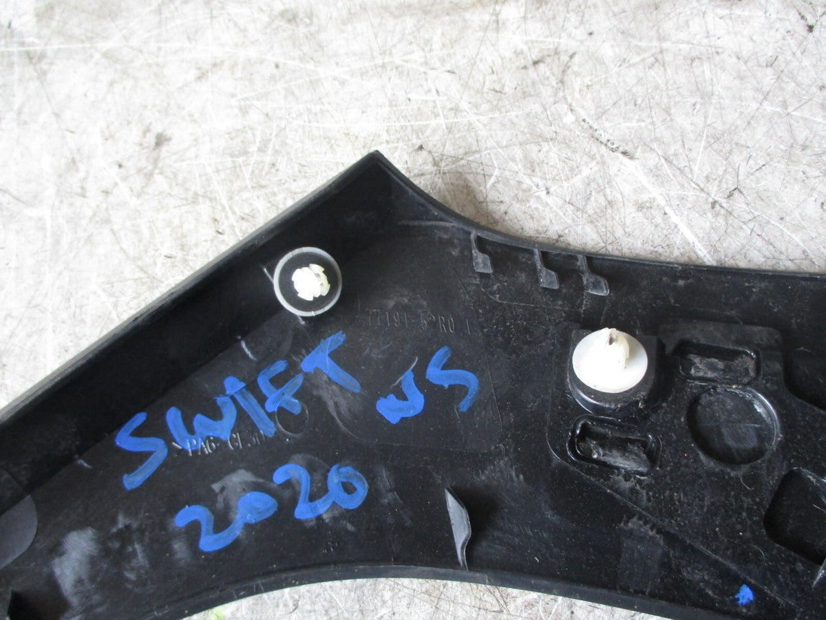 SUZUKI SWIFT MK4 2020 REAR RIGHT LEFT OUTER TRIM COVER 7718152R0 7719152R0
